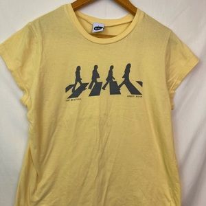 Beatles graphic tee
#band tee #thebeatles #abbeyroad